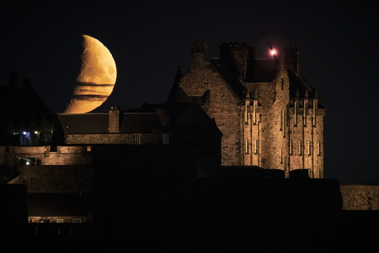 Castle in the Clouds #4 - Image 5
